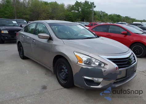 2013 Nissan Altima 2.5 S z USA, uszkodzony, nr VIN 1N4AL3AP1DC132686